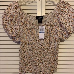 NWT Just Polly Whimsical Floral Top Size M